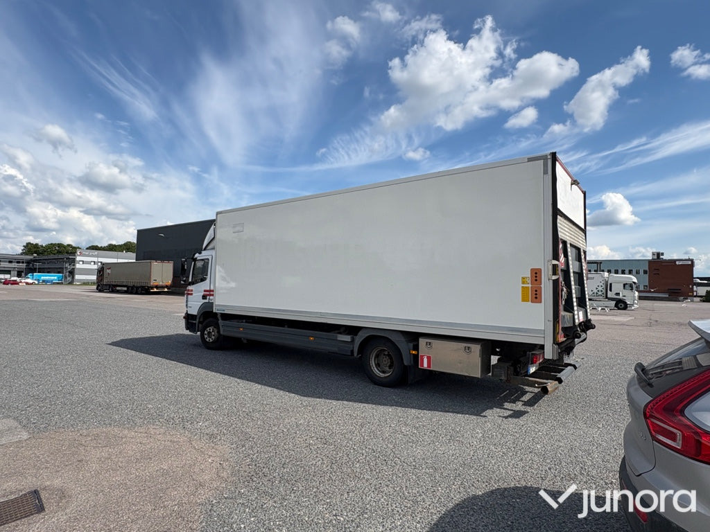 Lastbil Mercedes Atego 1223 - Camion fourgon: photos 5 Lastbil Mercedes Atego 1223 - Camion fourgon: photos 5