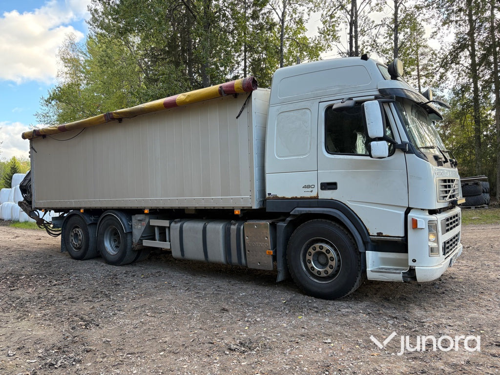 Lastbil Volvo FM-480 6*2 med lyftkran - Camion plateau, Camion grue: photos 4 Lastbil Volvo FM-480 6*2 med lyftkran - Camion plateau, Camion grue: photos 4