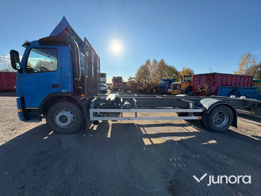 Lastbil - Volvo FM7 4*2 - Camion porte-conteneur/ Caisse mobile: photos 3 Lastbil - Volvo FM7 4*2 - Camion porte-conteneur/ Caisse mobile: photos 3