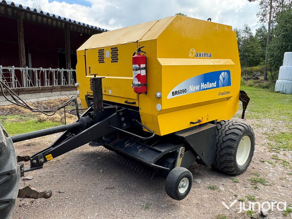 Rundbalspress New Holland BR6090 - Presse à balles rondes: photos 1 Rundbalspress New Holland BR6090 - Presse à balles rondes: photos 1