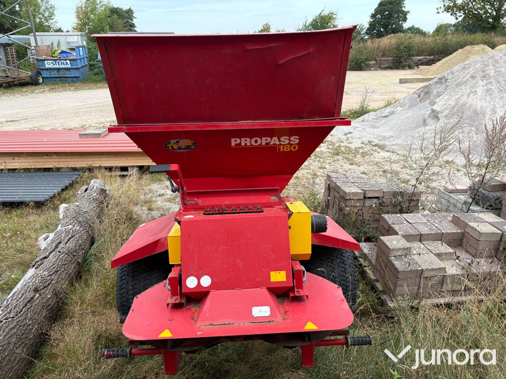 Sanddressare Propass 180 - Epandeur de sable: photos 4 Sanddressare Propass 180 - Epandeur de sable: photos 4