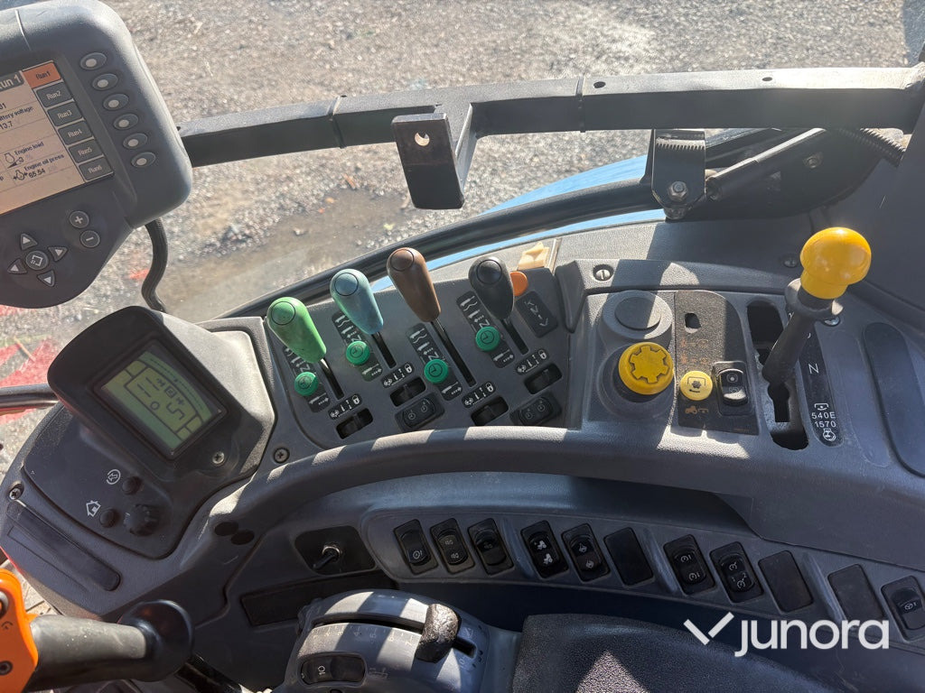 Tracteur agricole Traktor - New Holland T7040: photos 23