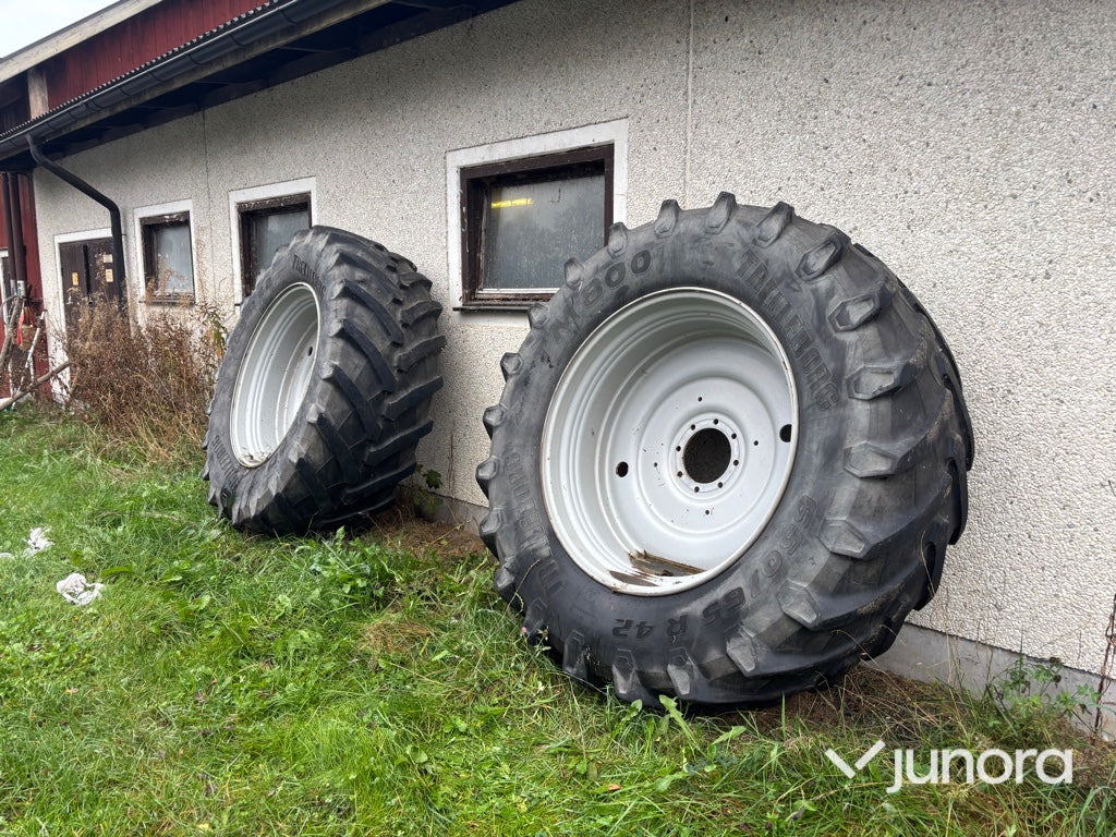 Traktordäck & fälg - Trelleborg TM800 - Roue complète pour Machine agricole: photos 3 Traktordäck & fälg - Trelleborg TM800 - Roue complète pour Machine agricole: photos 3