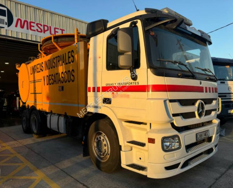 Mercedes Actros 2544 - Camion hydrocureur: photos 2 Mercedes Actros 2544 - Camion hydrocureur: photos 2