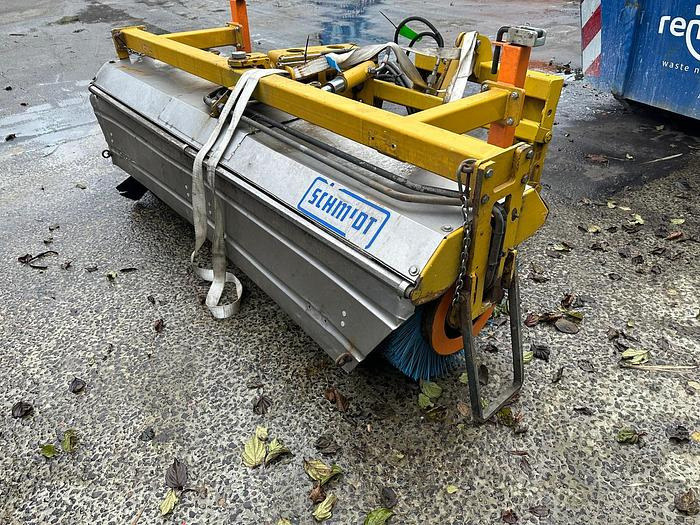 Aebi-Schmidt VKS 22-H - Brosse: photos 5 Aebi-Schmidt VKS 22-H - Brosse: photos 5