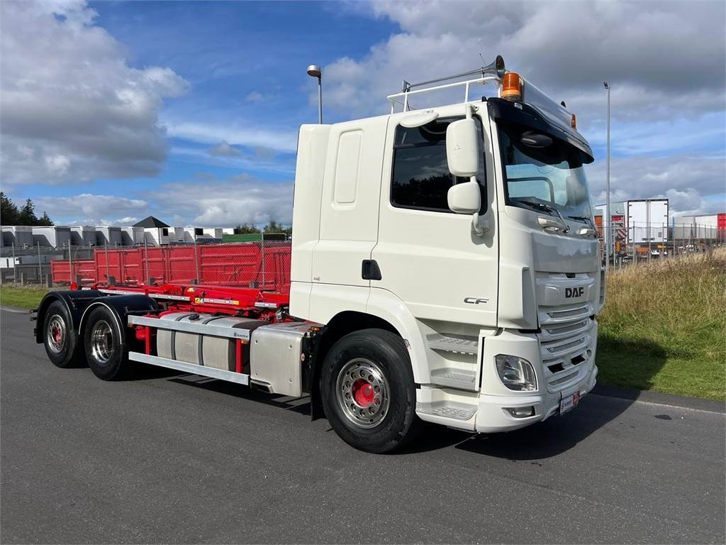 DAF CF 530 6x2*4 FAN - Camion ampliroll: photos 4 DAF CF 530 6x2*4 FAN - Camion ampliroll: photos 4