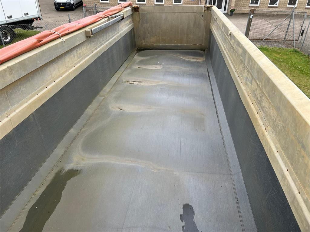 HK Tipper S38B 25m3 alu kasse m-plastindlæg - Semi-remorque benne: photos 4 HK Tipper S38B 25m3 alu kasse m-plastindlæg - Semi-remorque benne: photos 4