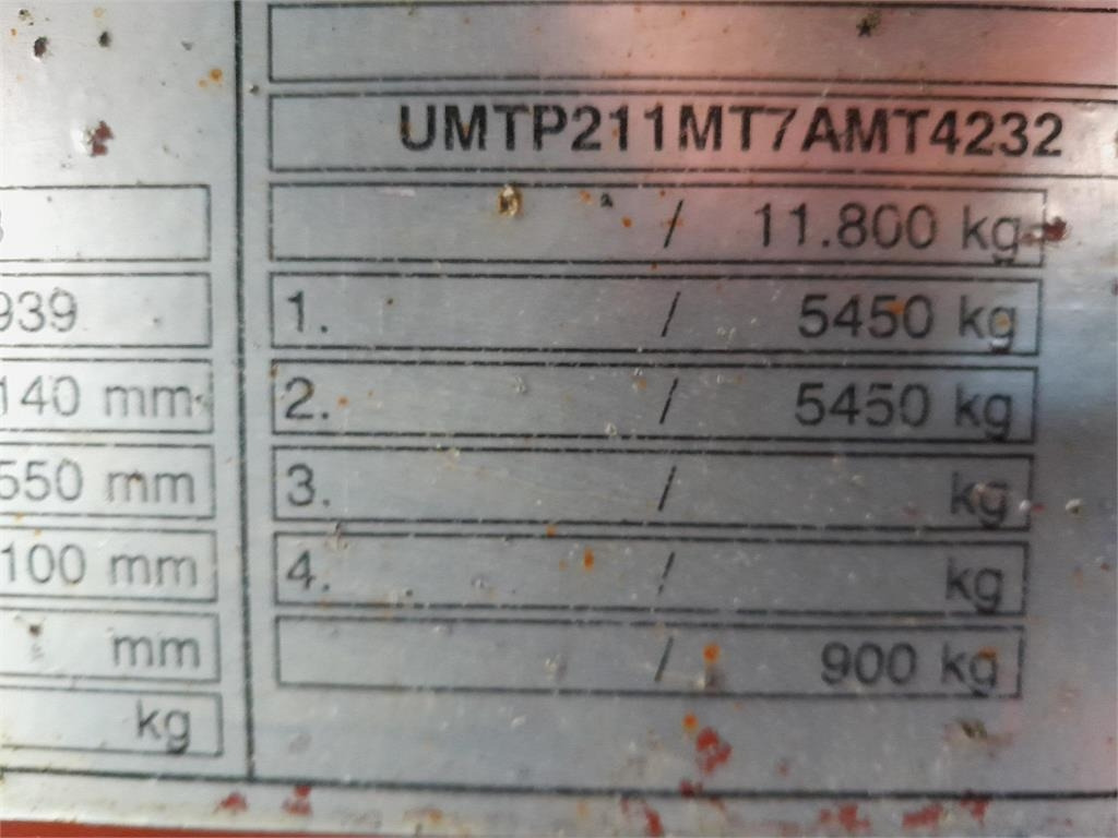 MTDK KC200 11,8 ton 5,2 mtr lad + ramper - Remorque porte-engin surbaissée: photos 5 MTDK KC200 11,8 ton 5,2 mtr lad + ramper - Remorque porte-engin surbaissée: photos 5
