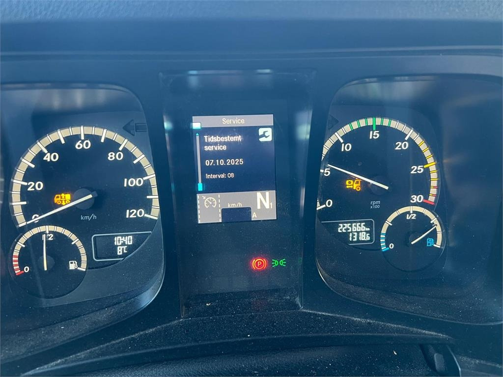 Camion fourgon Mercedes-Benz Antos 1827 LnR: photos 19