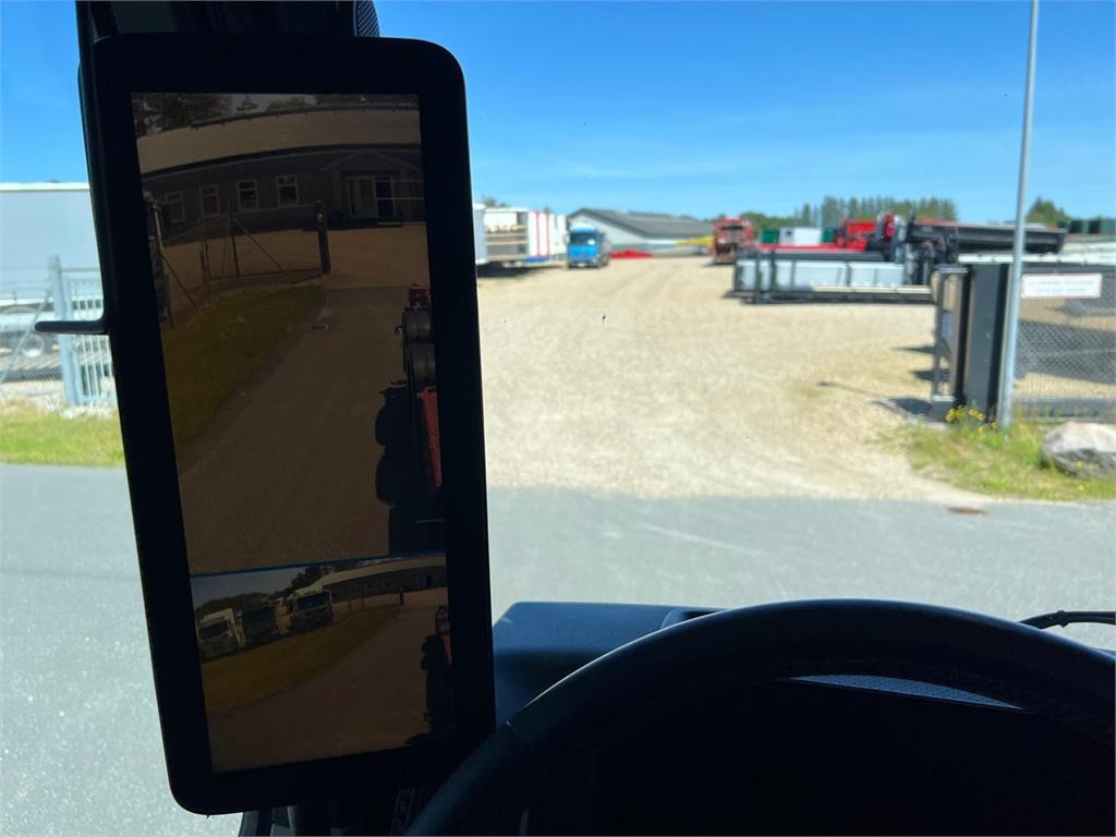 Mercedes-Benz Antos 2545 - HMF 1520K-RCkran - Camion multibenne: photos 5 Mercedes-Benz Antos 2545 - HMF 1520K-RCkran - Camion multibenne: photos 5