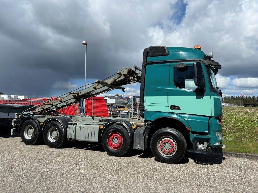 Mercedes-Benz Arocs 3251 K - Camion multibenne: photos 2 Mercedes-Benz Arocs 3251 K - Camion multibenne: photos 2