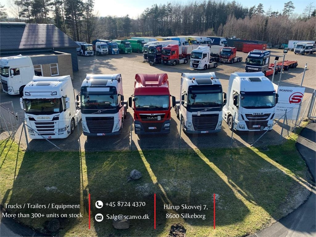 Mitsubishi Fuso CANTER 9C150 - Camion ampliroll: photos 4 Mitsubishi Fuso CANTER 9C150 - Camion ampliroll: photos 4