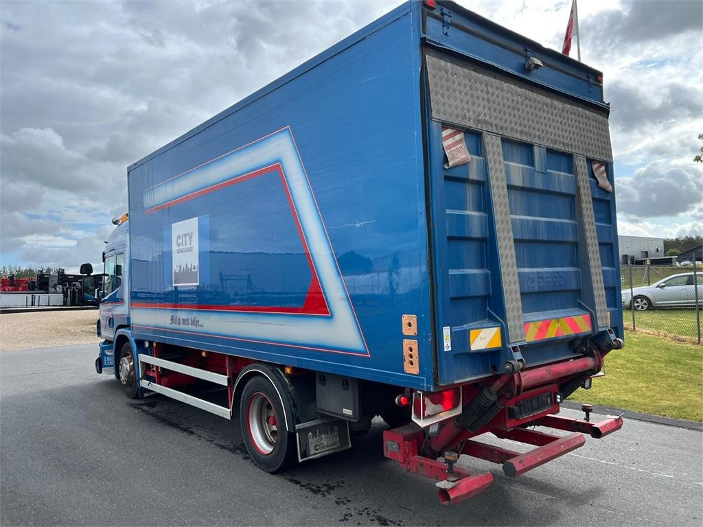 Scania P320 DB 4x2 MLB - low entry  - Camion fourgon: photos 5 Scania P320 DB 4x2 MLB - low entry  - Camion fourgon: photos 5