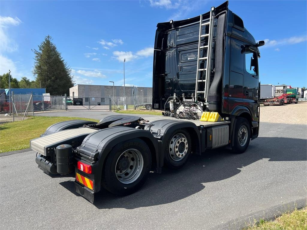 Tracteur routier Mercedes-Benz Actros 2545 LS: photos 8
