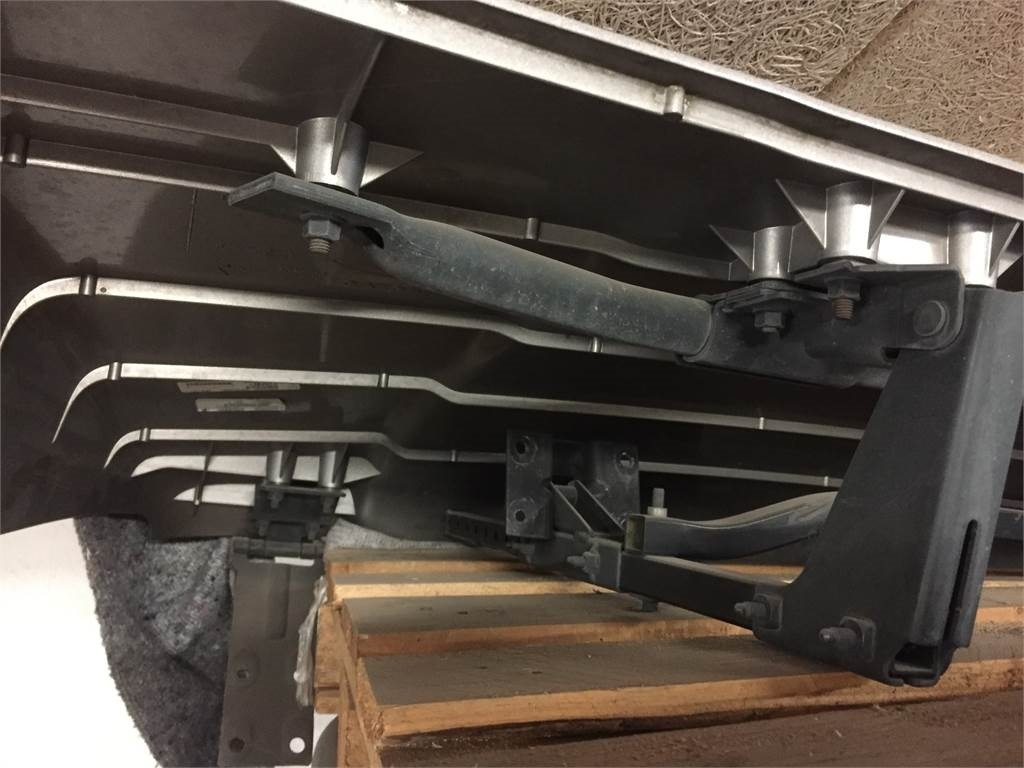 Volvo FH4 Globetrotter tagspoiler - Aérodynamique/ Spoilers pour Camion: photos 5 Volvo FH4 Globetrotter tagspoiler - Aérodynamique/ Spoilers pour Camion: photos 5