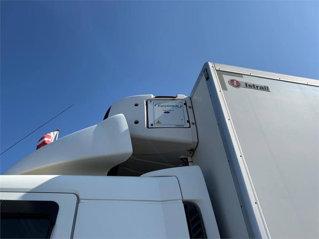 Volvo FL 280 (12 ton) Dobbelt compartment - Camion frigorifique: photos 3 Volvo FL 280 (12 ton) Dobbelt compartment - Camion frigorifique: photos 3