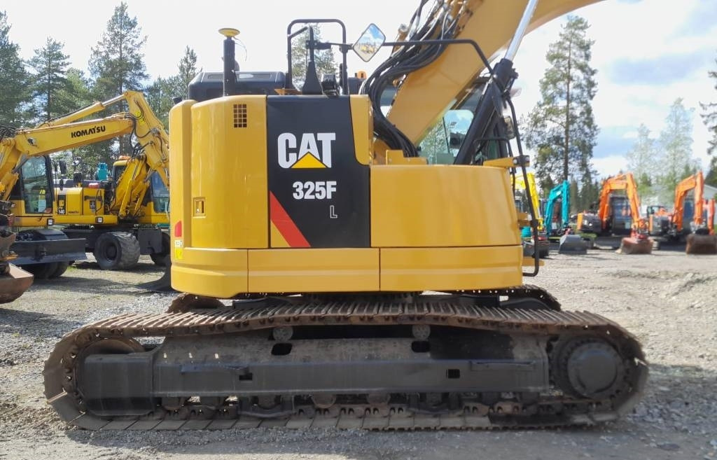 CAT 325FLCR PYÖRITTÄJÄLLLÄ - Pelle sur chenille: photos 5 CAT 325FLCR PYÖRITTÄJÄLLLÄ - Pelle sur chenille: photos 5