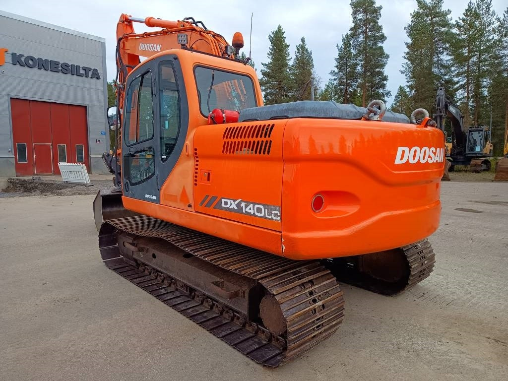 Doosan DX140LC KALLISTAJA+PYÖRITTÄJÄ - Pelle sur chenille: photos 3 Doosan DX140LC KALLISTAJA+PYÖRITTÄJÄ - Pelle sur chenille: photos 3