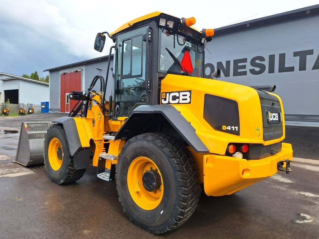 JCB MYYTY! SOLD! 411HT T4F HYVÄT RENKAAT YM. - Chargeuse sur pneus: photos 2 JCB MYYTY! SOLD! 411HT T4F HYVÄT RENKAAT YM. - Chargeuse sur pneus: photos 2