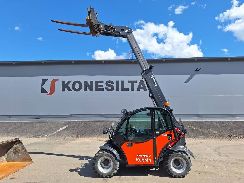 Kubota KHT 4815-2 MINIKUROTTAJA  - Chariot télescopique: photos 2 Kubota KHT 4815-2 MINIKUROTTAJA  - Chariot télescopique: photos 2