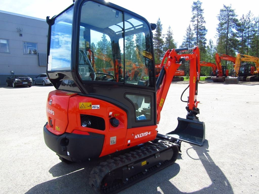 Kubota KX019-4 KALLISTAJALLA UUSI!! - Mini pelle: photos 4 Kubota KX019-4 KALLISTAJALLA UUSI!! - Mini pelle: photos 4