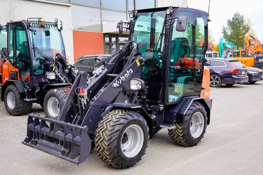 Kubota RT210-2 UUSI - Valet de ferme: photos 2 Kubota RT210-2 UUSI - Valet de ferme: photos 2