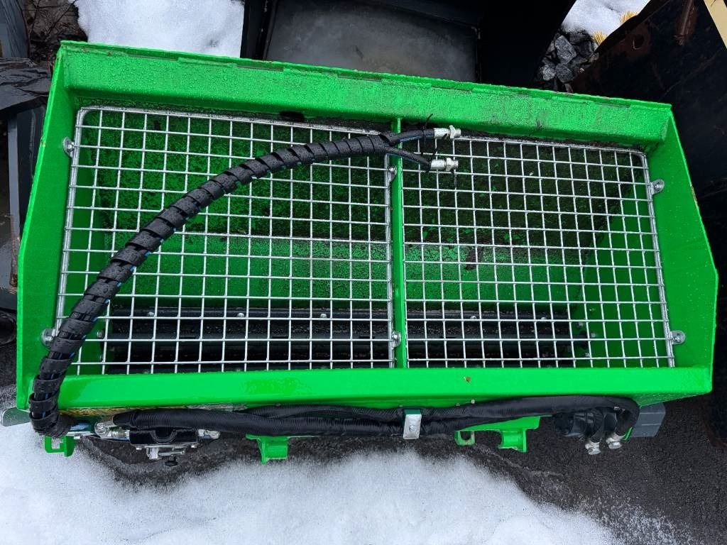 Sami SLS 1250 Hiekoituskauha Avant - Godet pour Engins de chantier: photos 3 Sami SLS 1250 Hiekoituskauha Avant - Godet pour Engins de chantier: photos 3