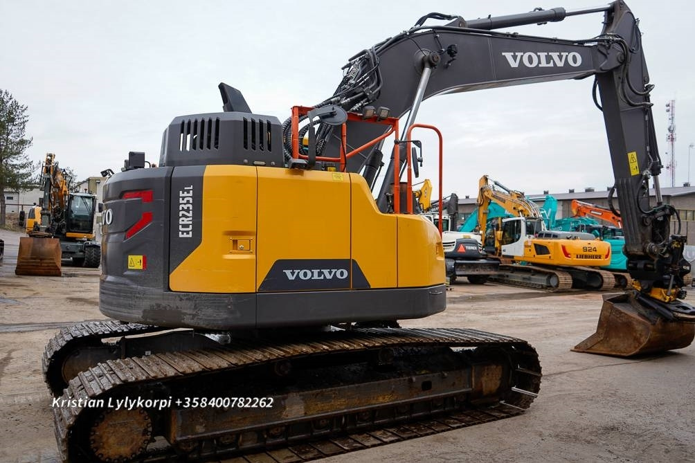 Pelle sur chenille Volvo ECR235EL PYÖRITTÄJÄLLÄ: photos 7