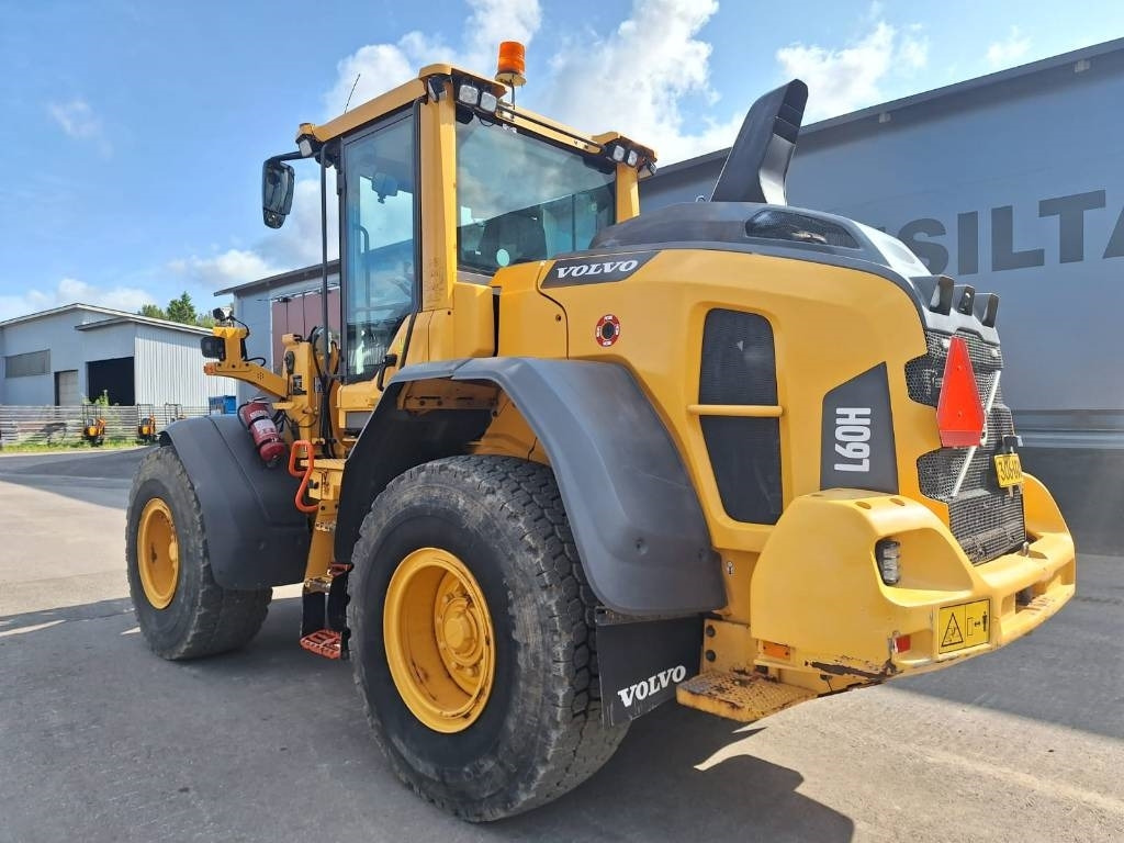 Volvo L60H VÄHÄN AJETTU - Chargeuse sur pneus: photos 2 Volvo L60H VÄHÄN AJETTU - Chargeuse sur pneus: photos 2