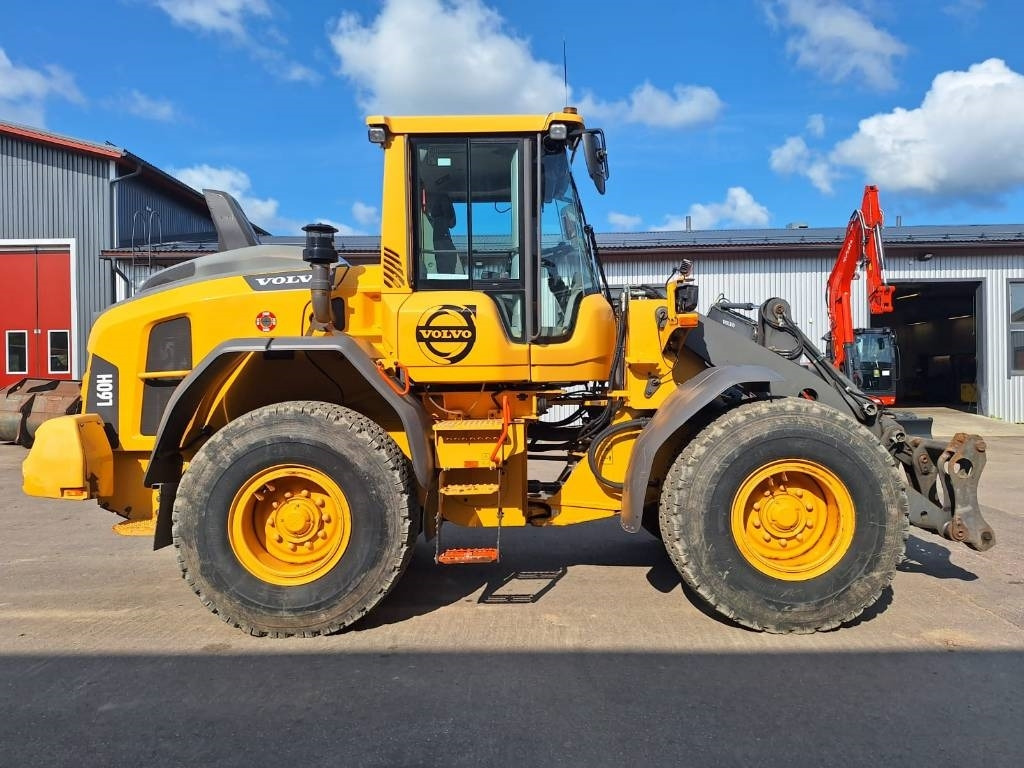 Volvo L60H VÄHÄN AJETTU - Chargeuse sur pneus: photos 5 Volvo L60H VÄHÄN AJETTU - Chargeuse sur pneus: photos 5