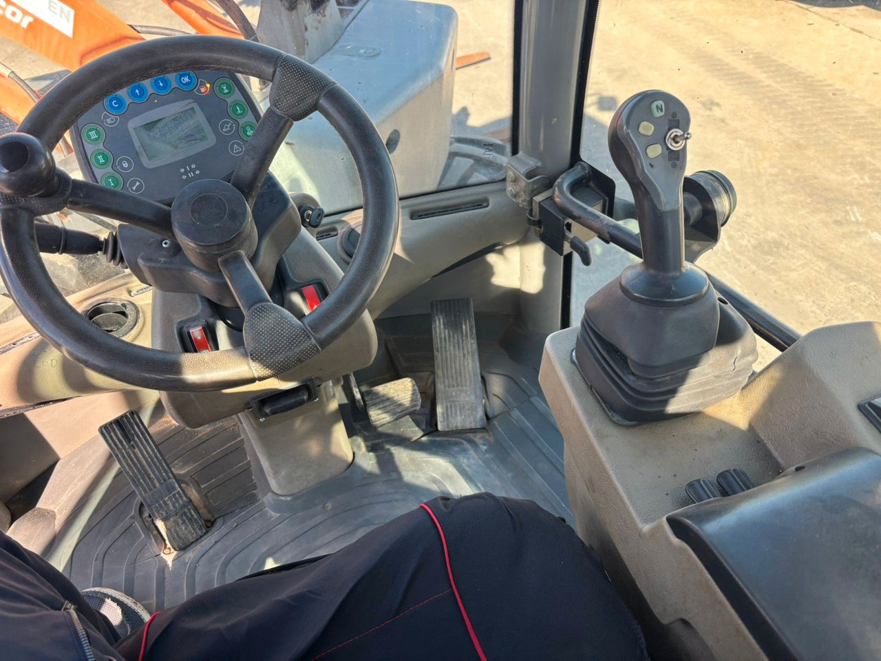 Atlas 75e S. Schaufel, Gabel, Bürste. en leasing occasion Atlas 75e S. Schaufel, Gabel, Bürste.: photos 13