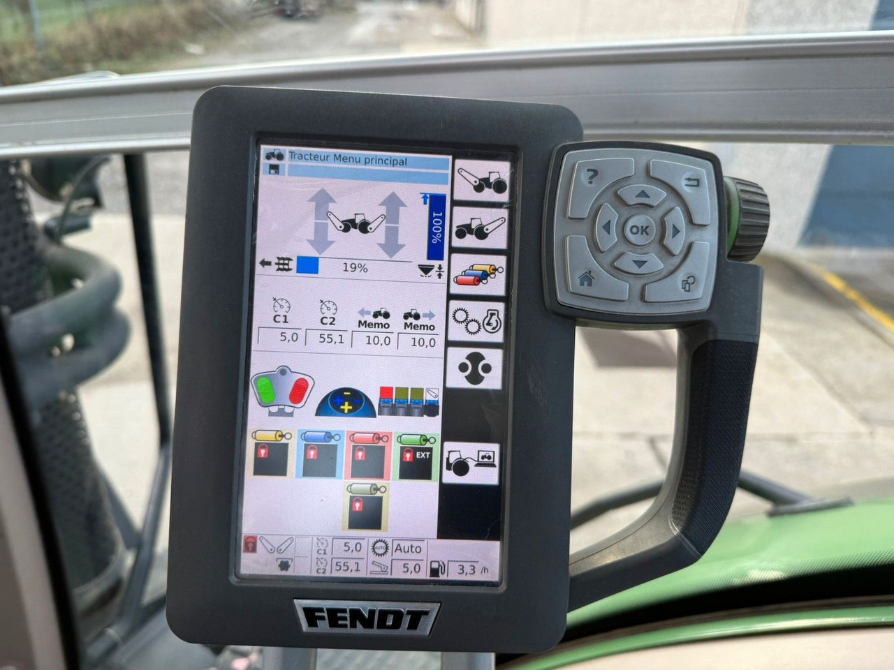 Tracteur agricole Fendt 828 VARIO: photos 17