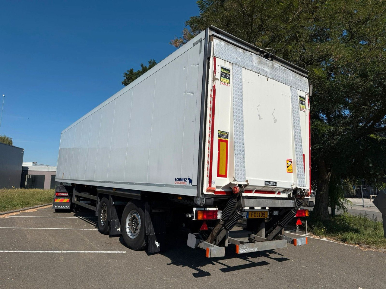 Schmitz Cargobull SKO 20. Dhollandia Lift. 2 Achsen. - Semi-remorque fourgon: photos 2 Schmitz Cargobull SKO 20. Dhollandia Lift. 2 Achsen. - Semi-remorque fourgon: photos 2