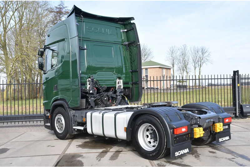 Scania S500 NGS 4x2 - RETARDER - 245 TKM - ACC - PARK. AIRCO - 2 x FUEL TANKS - LED LIGHTS - TOP CONDITION - - Tracteur routier: photos 3 Scania S500 NGS 4x2 - RETARDER - 245 TKM - ACC - PARK. AIRCO - 2 x FUEL TANKS - LED LIGHTS - TOP CONDITION - - Tracteur routier: photos 3