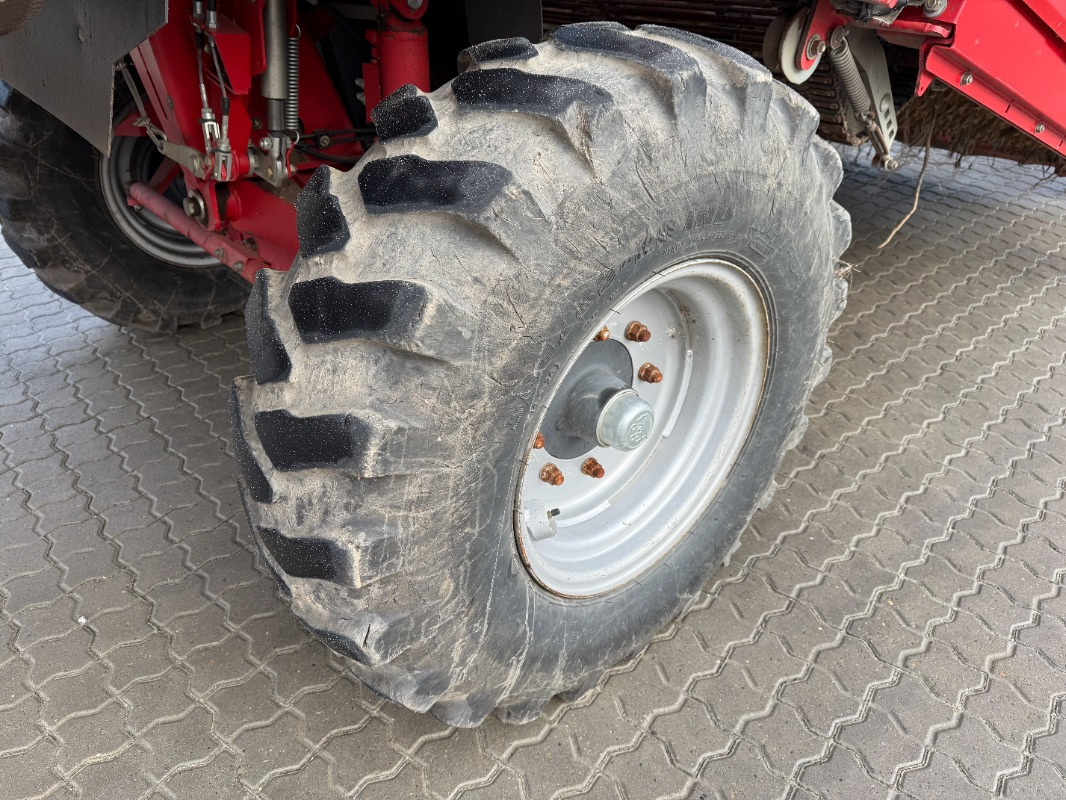 Grimme CS 170 RotaPower - Arracheuse de pommes de terre: photos 4 Grimme CS 170 RotaPower - Arracheuse de pommes de terre: photos 4