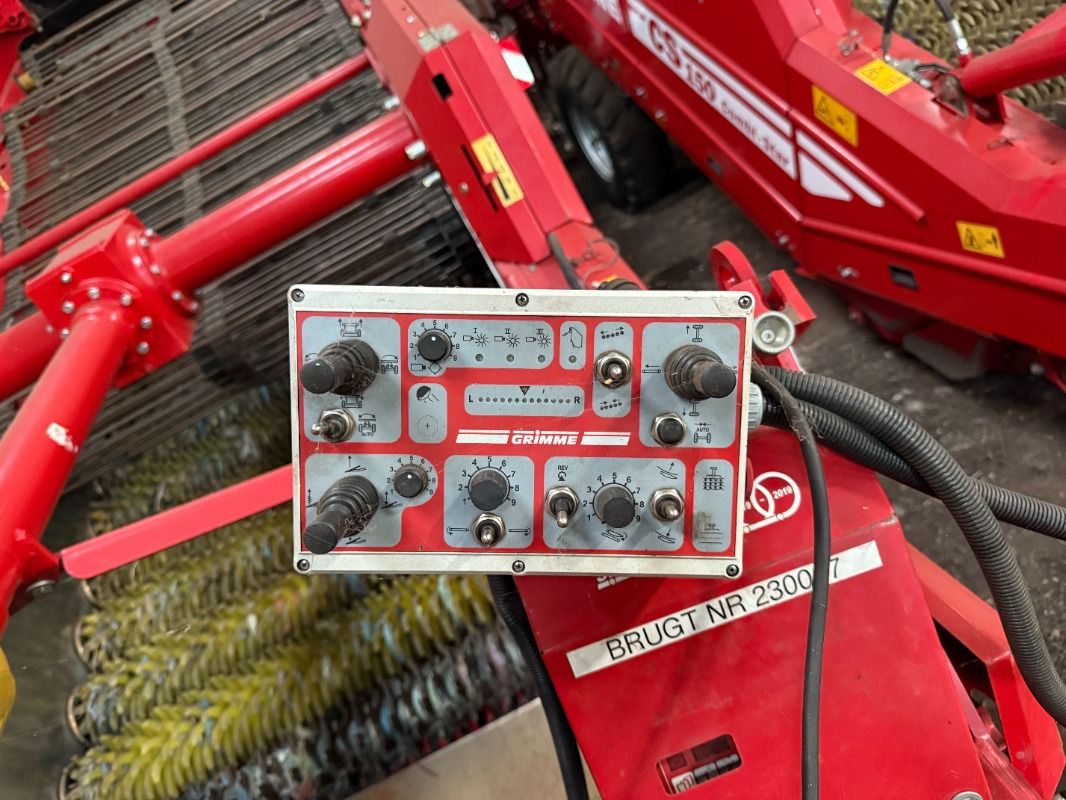 Grimme CS 170 RotaPower - Arracheuse de pommes de terre: photos 3 Grimme CS 170 RotaPower - Arracheuse de pommes de terre: photos 3