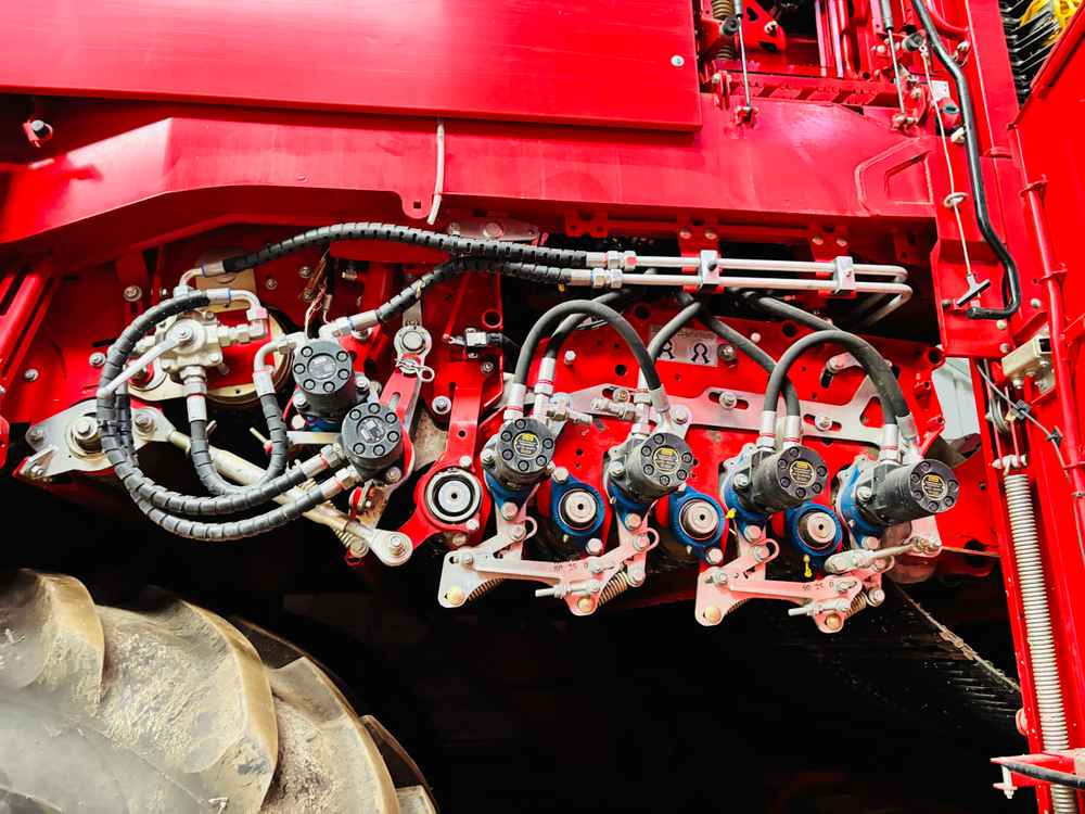 Grimme VARITRON 470 GEN III - Matériel de récolte: photos 2 Grimme VARITRON 470 GEN III - Matériel de récolte: photos 2
