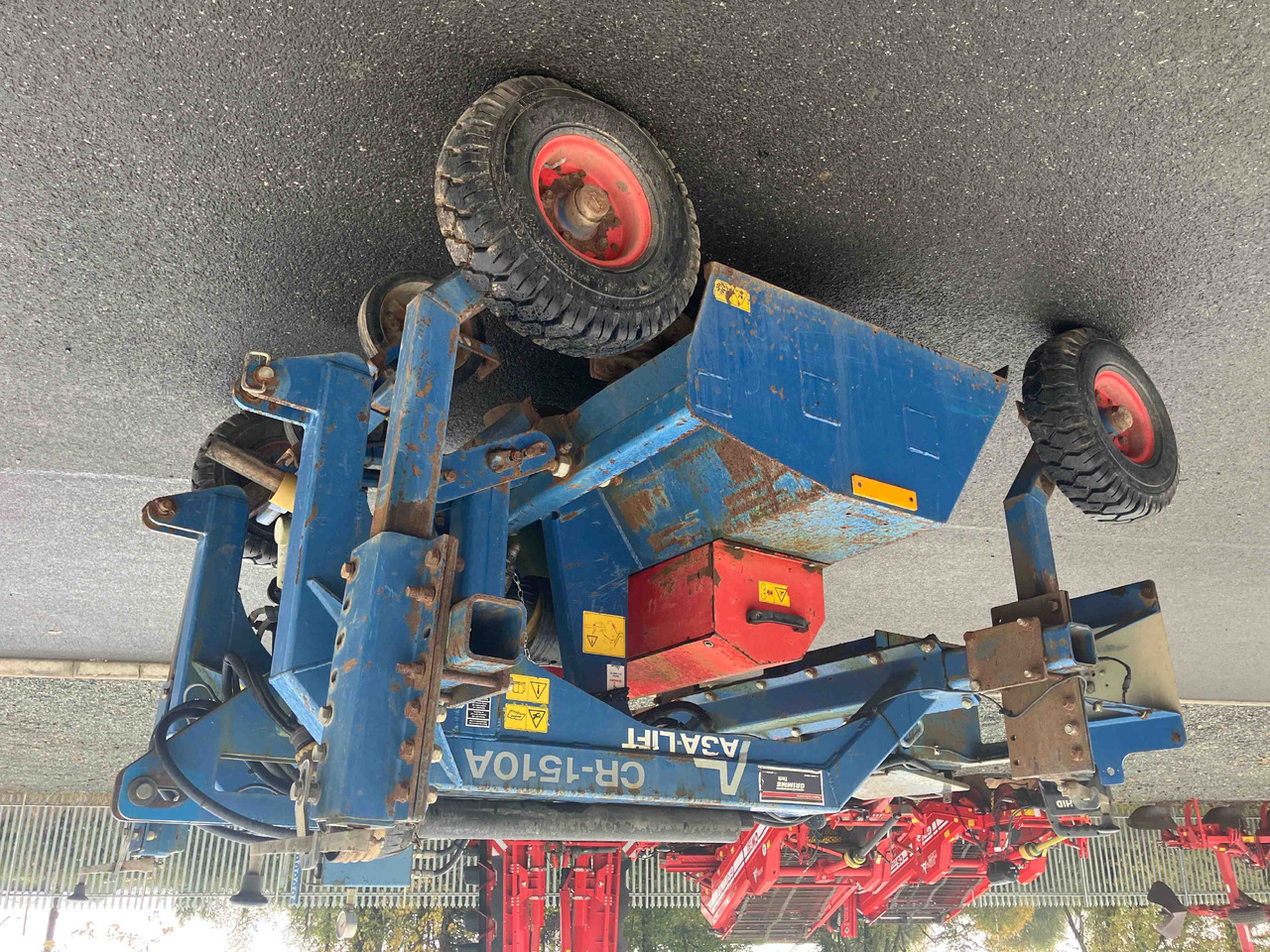 ASA-Lift CR-1510A - Machine à vendanger: photos 1 ASA-Lift CR-1510A - Machine à vendanger: photos 1