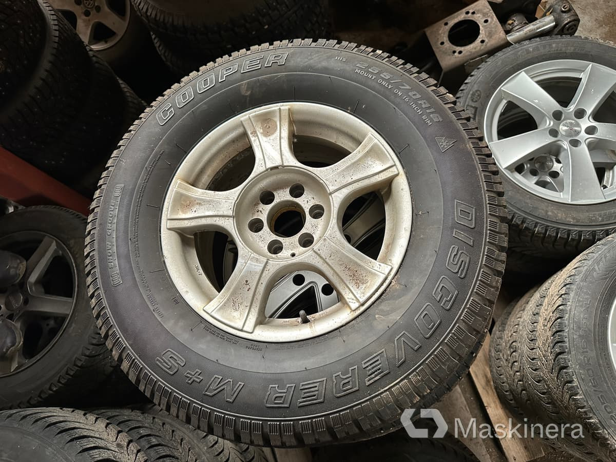 4 st dubbdäck på fälg Cooper Discoverer - Roue complète pour Véhicule utilitaire: photos 2 4 st dubbdäck på fälg Cooper Discoverer - Roue complète pour Véhicule utilitaire: photos 2