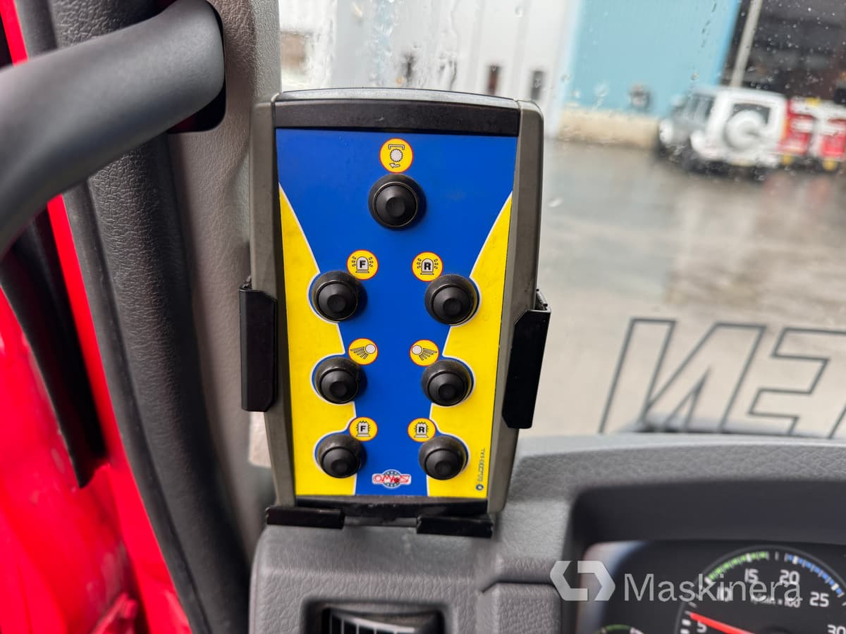 Remorqueuse Bärgningsbil Volvo FL 4X2: photos 19 Remorqueuse Bärgningsbil Volvo FL 4X2: photos 19