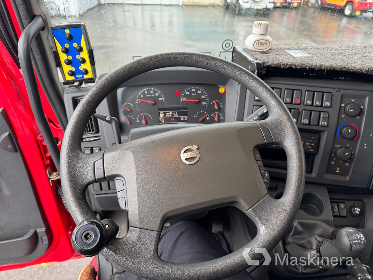 Remorqueuse Bärgningsbil Volvo FL 4X2: photos 26 Remorqueuse Bärgningsbil Volvo FL 4X2: photos 26