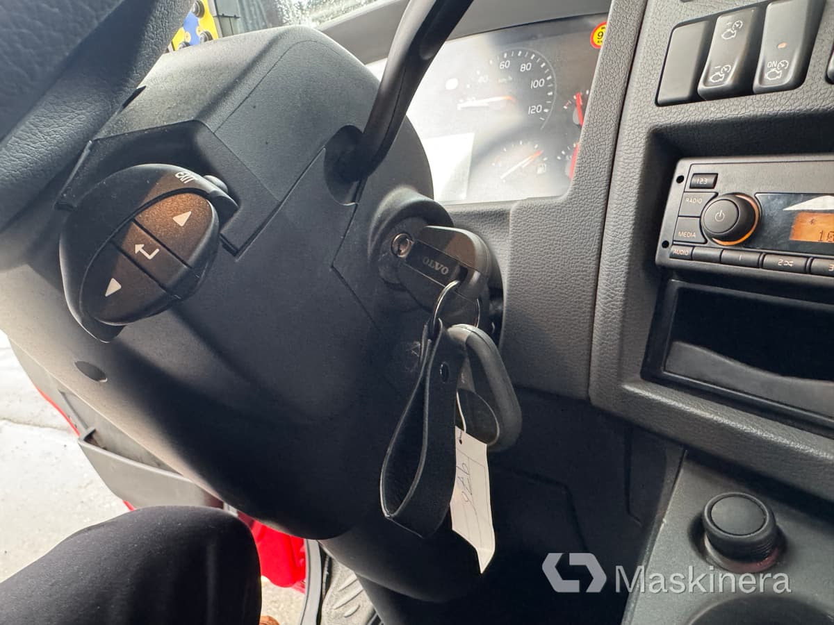 Remorqueuse Bärgningsbil Volvo FL 4X2: photos 25 Remorqueuse Bärgningsbil Volvo FL 4X2: photos 25