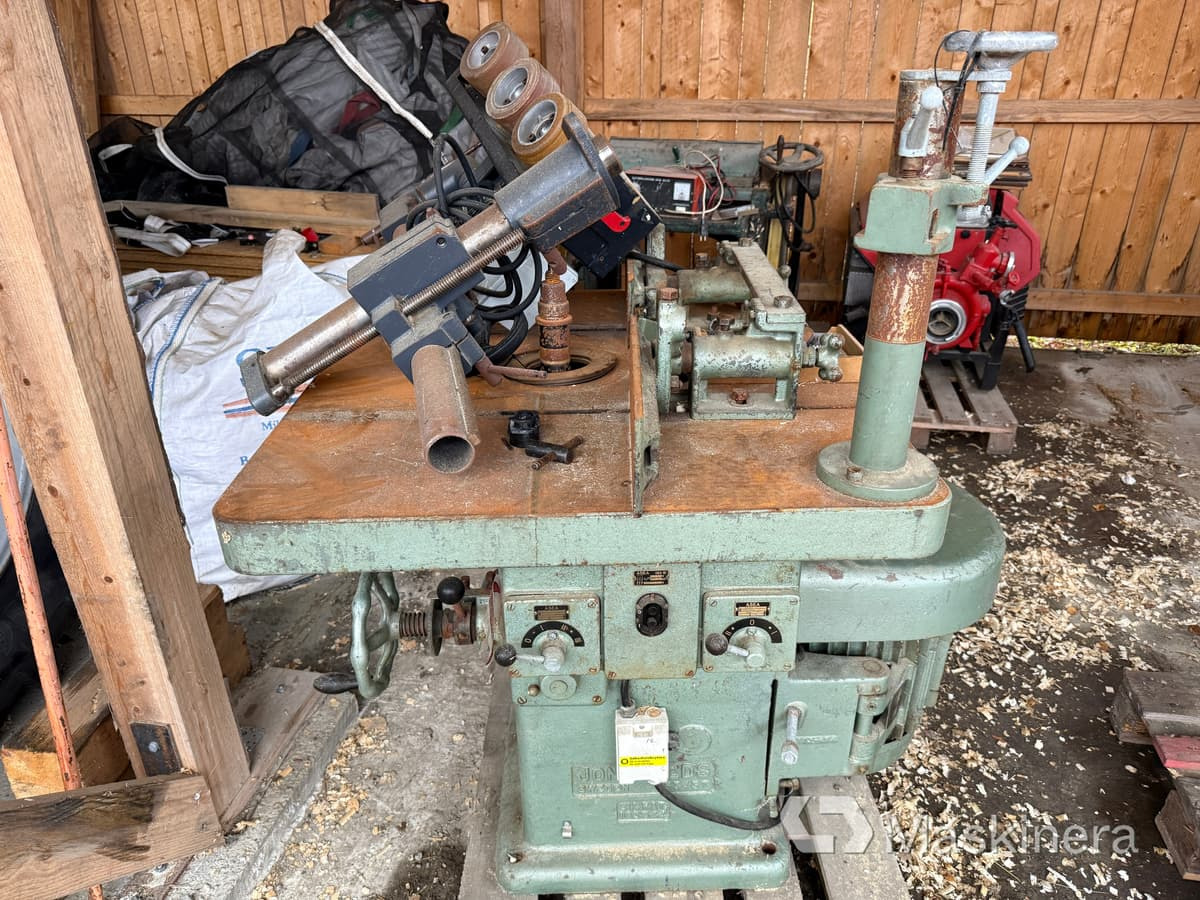 Bordsfräs med matarverk Jonsereds - Matériel de chantier: photos 2 Bordsfräs med matarverk Jonsereds - Matériel de chantier: photos 2