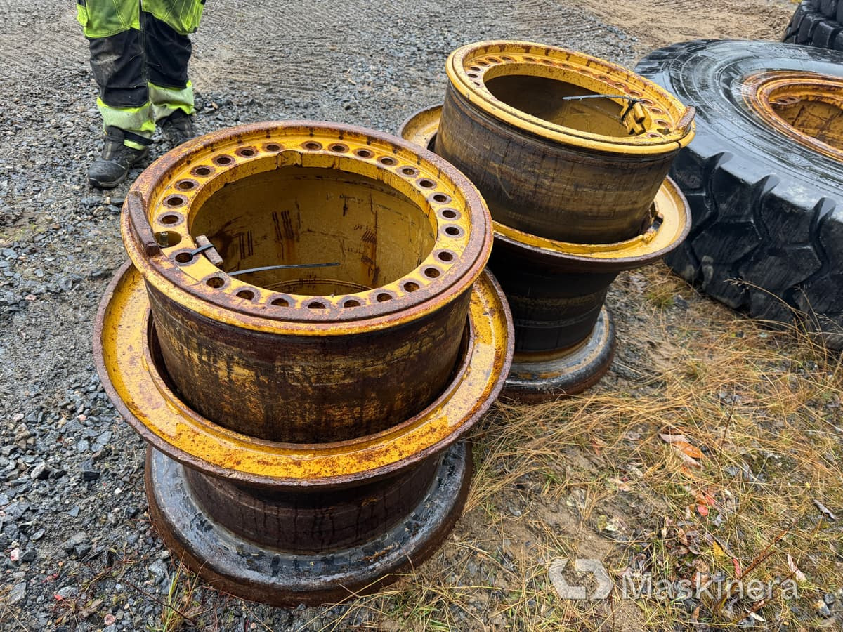 Fälgar, 25 tum - Jante pour Engins de chantier: photos 4 Fälgar, 25 tum - Jante pour Engins de chantier: photos 4