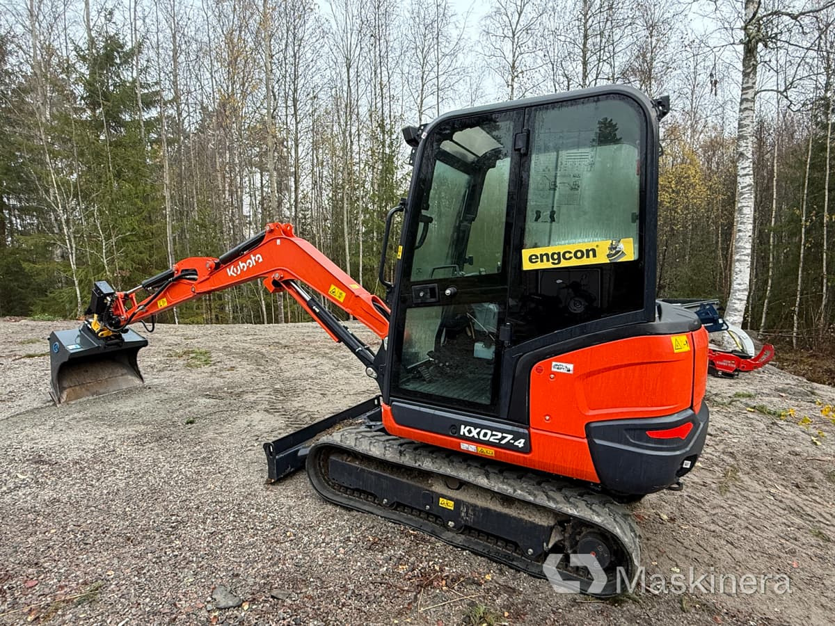 Grävmaskin Kubota KX027-4 med flera redskap - Pelle sur chenille: photos 3 Grävmaskin Kubota KX027-4 med flera redskap - Pelle sur chenille: photos 3