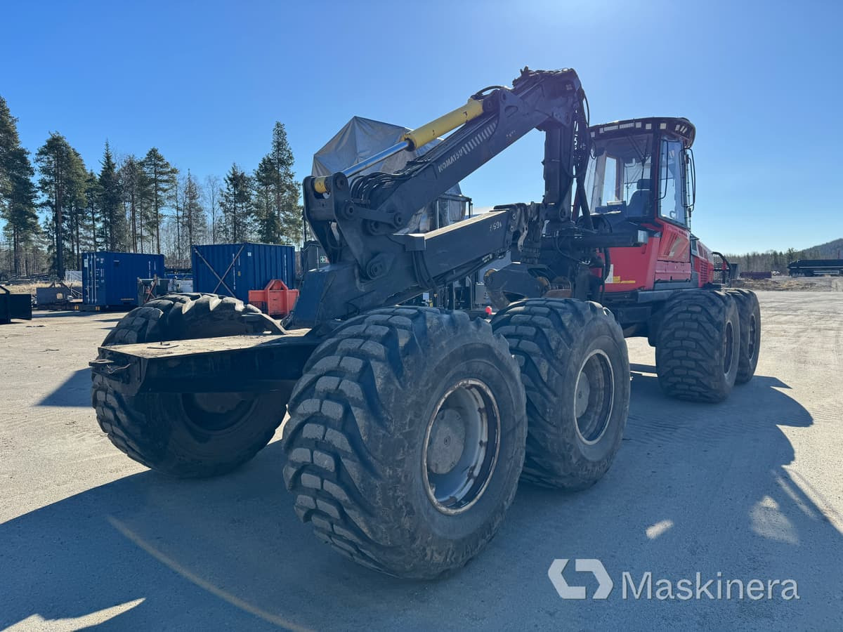 Komatsu 895 Forwarder Skotare Komatsu 895 - Porteur: photos 5 Komatsu 895 Forwarder Skotare Komatsu 895 - Porteur: photos 5