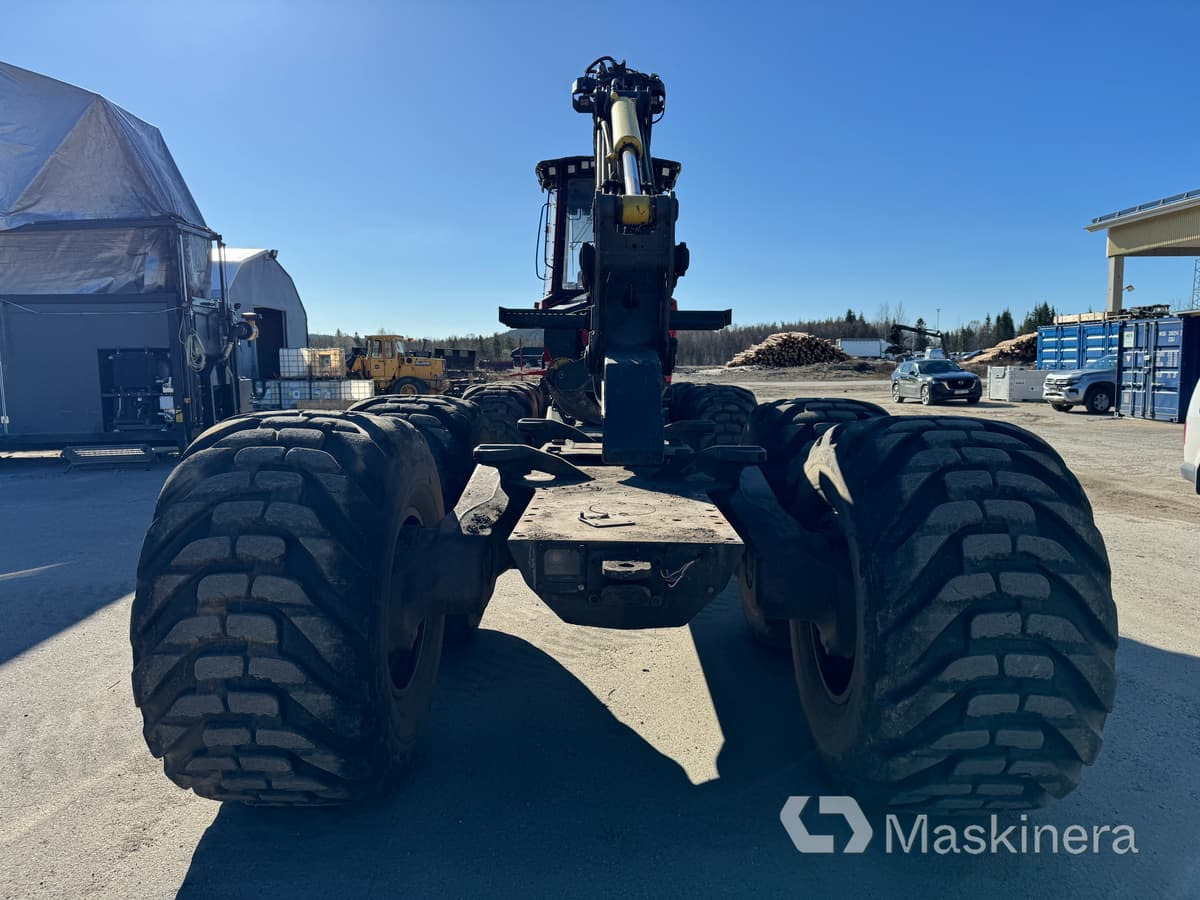 Komatsu 895 Forwarder Skotare Komatsu 895 - Porteur: photos 4 Komatsu 895 Forwarder Skotare Komatsu 895 - Porteur: photos 4