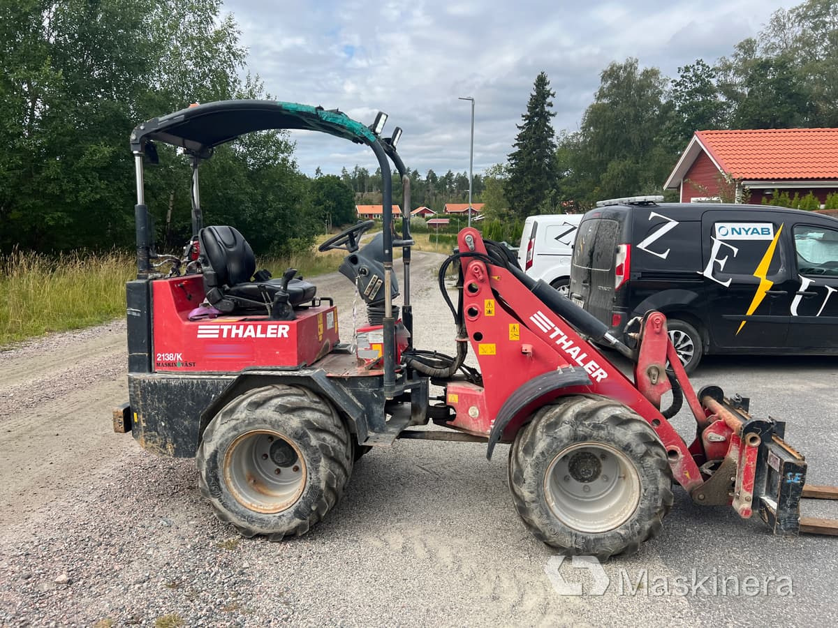 Kompaktlastare Thaler 2138/k - Valet de ferme: photos 4 Kompaktlastare Thaler 2138/k - Valet de ferme: photos 4