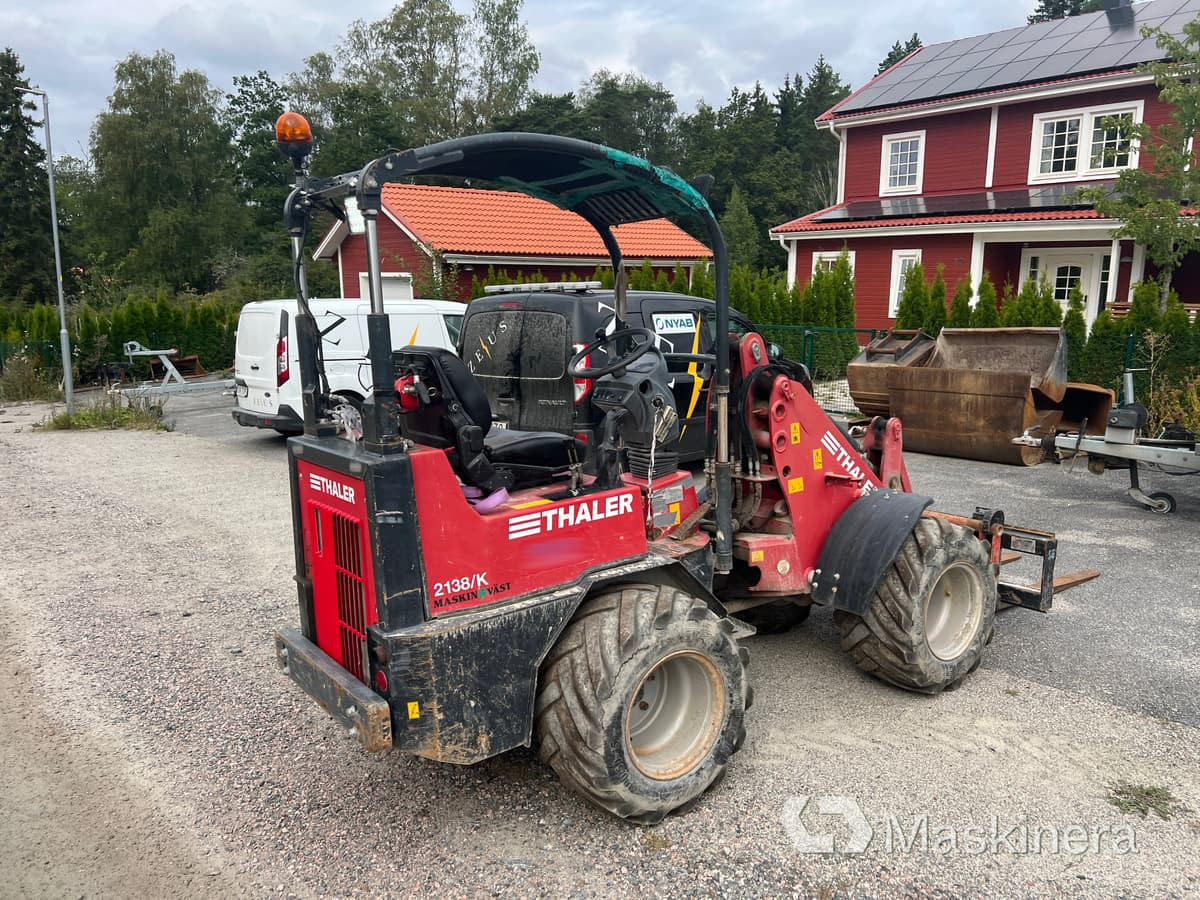 Kompaktlastare Thaler 2138/k - Valet de ferme: photos 5 Kompaktlastare Thaler 2138/k - Valet de ferme: photos 5