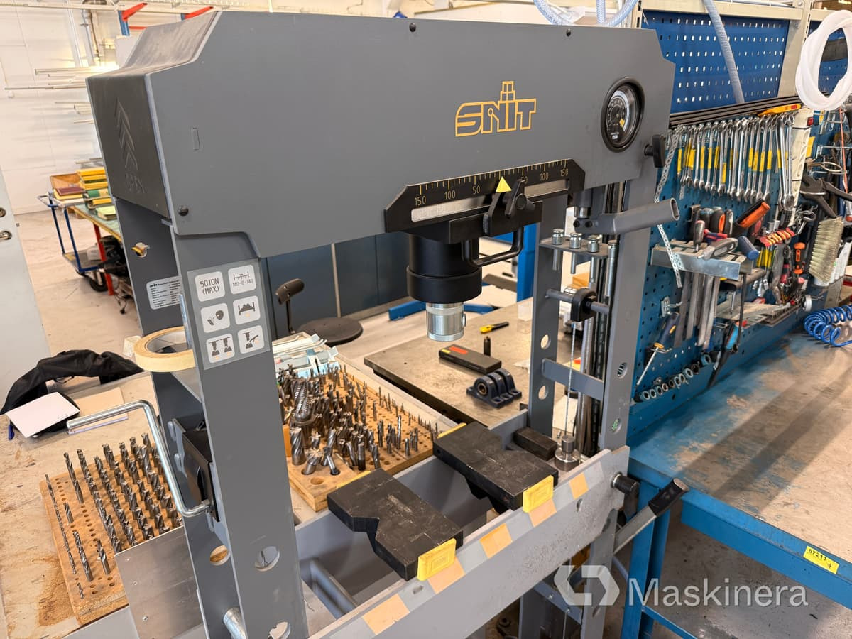 SNIT SP-50HAM/987SP50HAM Verkstadspress 50ton Snit sp-50 ham - Matériel industriel: photos 1 SNIT SP-50HAM/987SP50HAM Verkstadspress 50ton Snit sp-50 ham - Matériel industriel: photos 1